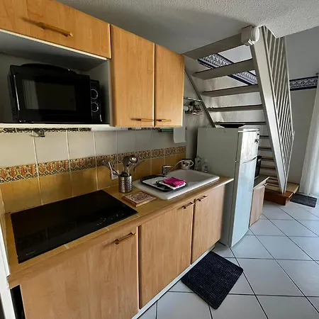 Maison De A La *